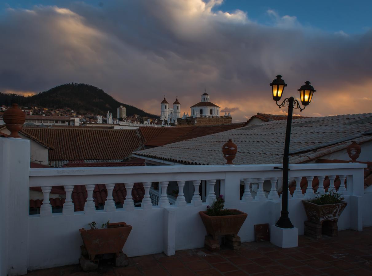 Hostal Sucre Exterior photo